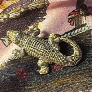 Vintage Alligator pin!